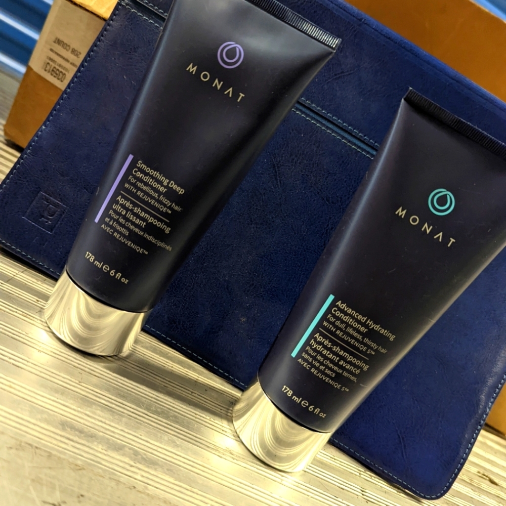 MONAT conditioner sealed